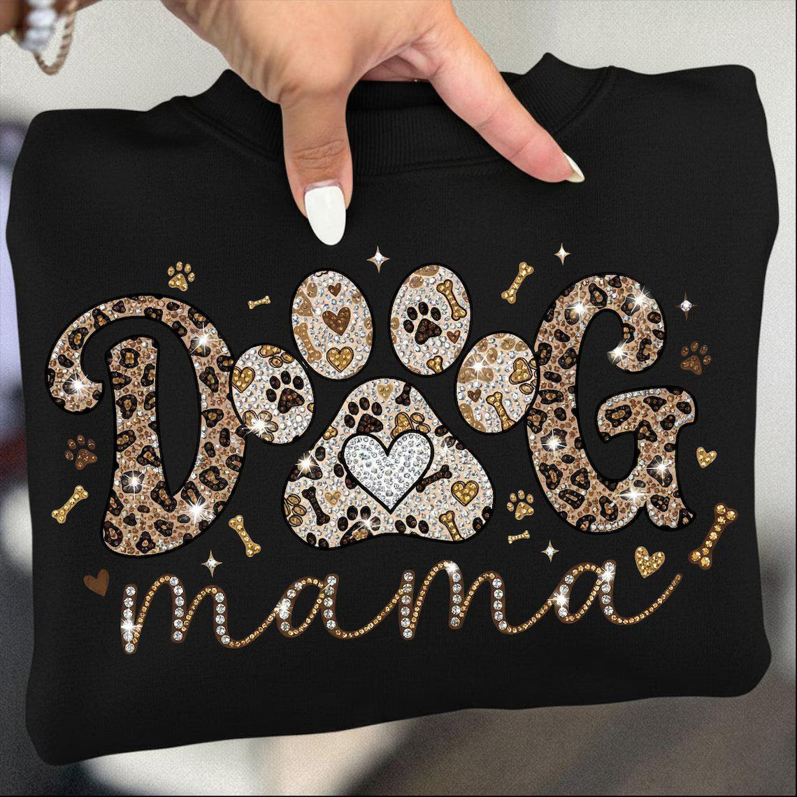 🐾 Dog Mama Shirt – Leopard Print Paw Graphic Tee – Cute Dog Lover Gift – Trendy Pet Mom Shirt
