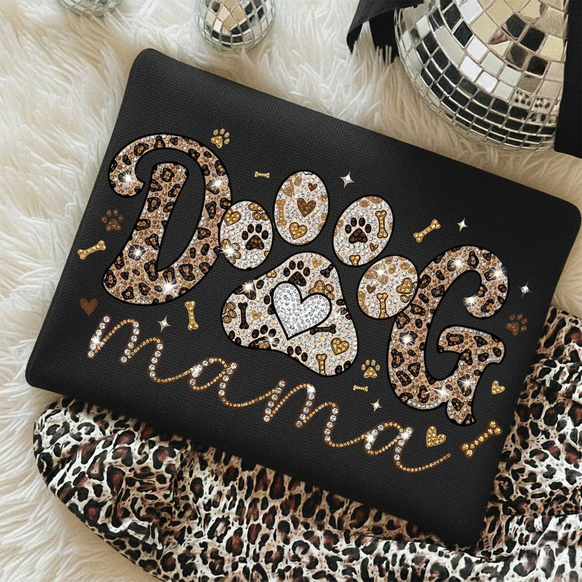 🐾 Dog Mama Shirt – Leopard Print Paw Graphic Tee – Cute Dog Lover Gift – Trendy Pet Mom Shirt