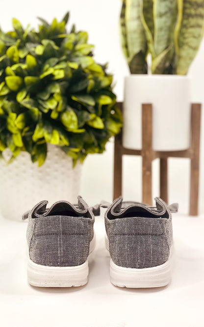 Maco Sneaker in Charcoal